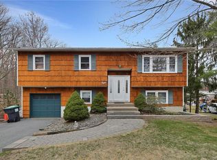 8 Fillmore Ct, Highland Mills, NY 10930