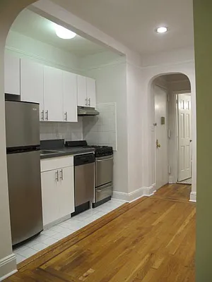 Rented by Metropolis Real Estate of Manhattan | media 42