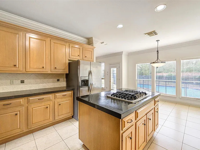 1502 Ashbury Park Ln — Photo 16