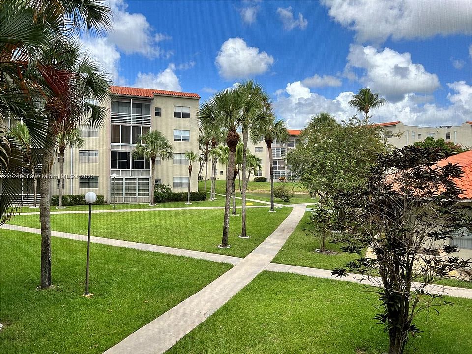 1st image of 1830 SW 81st Ave APT 4200