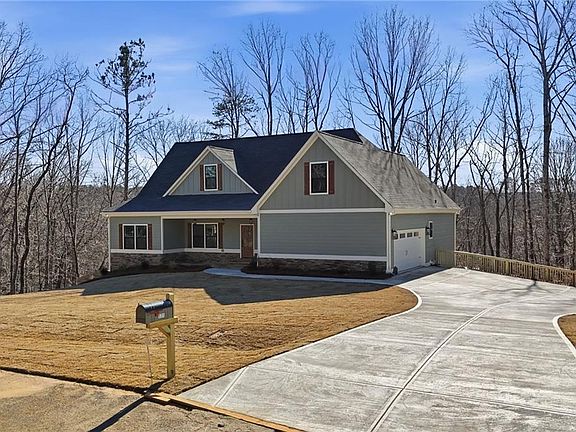 4th image of 176 Windsor Way