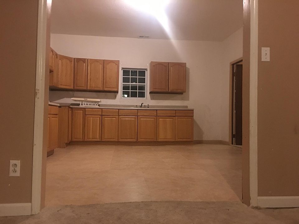 2nd image of 747 W Colorado St
