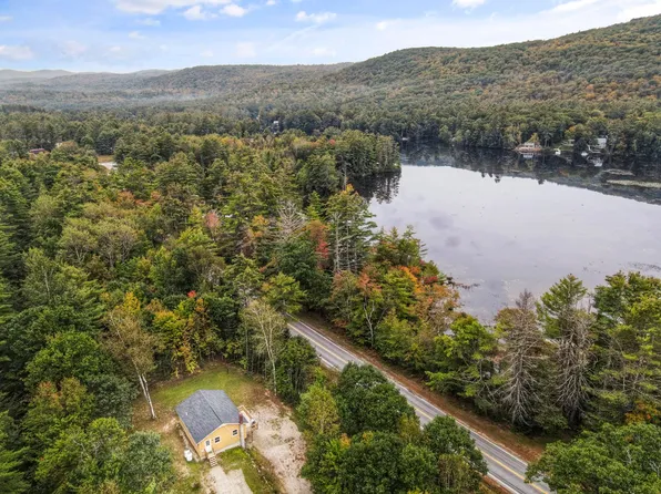 1128 Main Street, Grafton, NH 03240