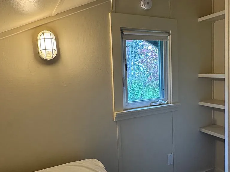 8709 NE Seaview Ave — Photo 28