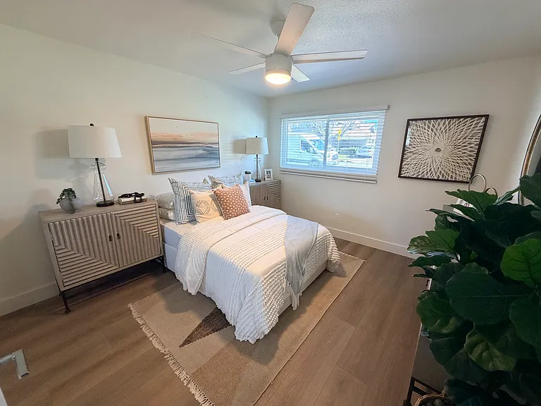 00-15501 Pasadena Ave #201 — Photo 12
