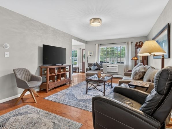 13 Kensington Rd #G