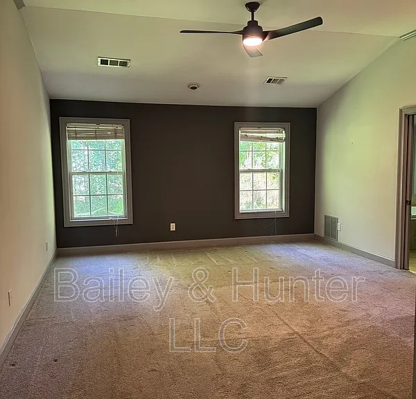 3365 Regent Pl SW — Photo 15