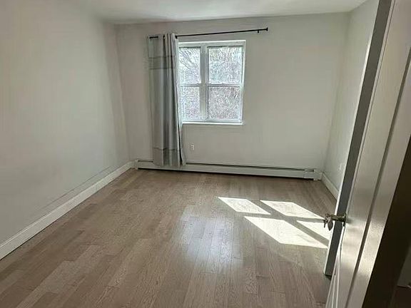 4th image of 14849 58th Road