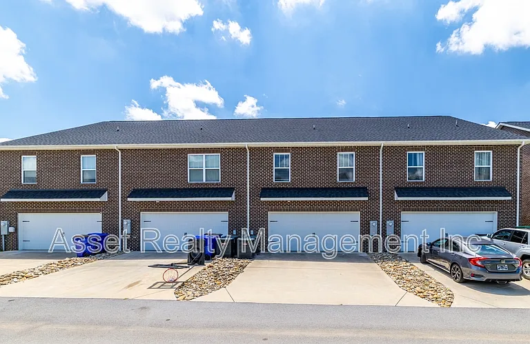 338 Broadberry Ave — Photo 28
