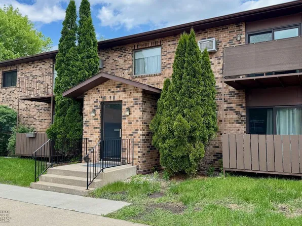 2420-25 1/2 Ave S APT 206, Fargo, ND 58103
