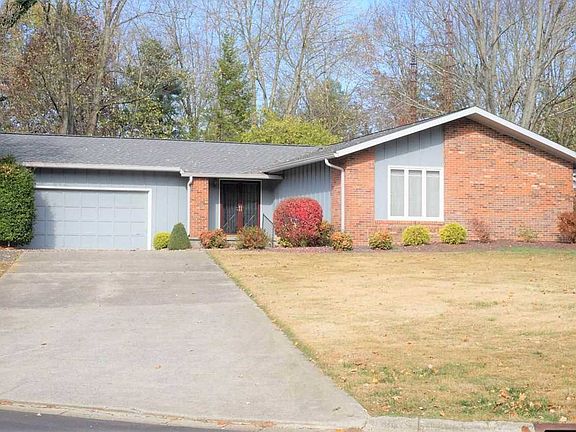 2nd image of 110 Hawthorne Dr