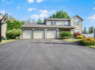 6496 Marra Ln, Cicero, NY 13039