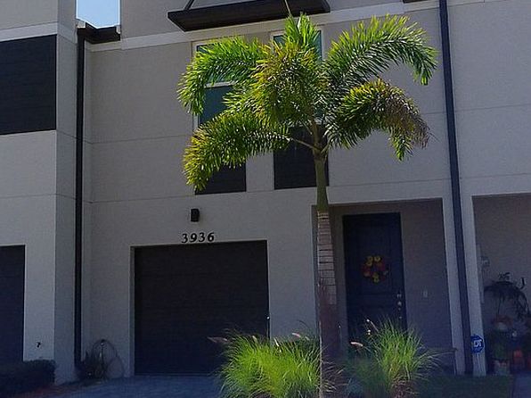 3936 SE Caladium Ct