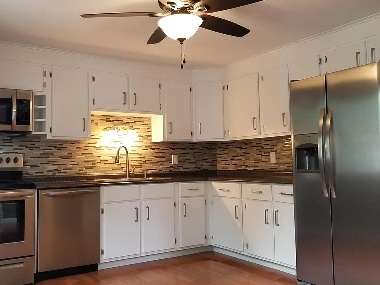 39 Jeffrey Dr #B — Photo 1