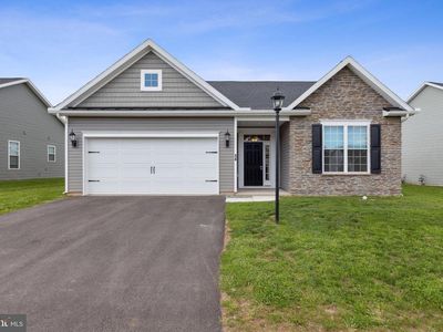 299 Edie Cir #114, Stewartstown, PA, 17363