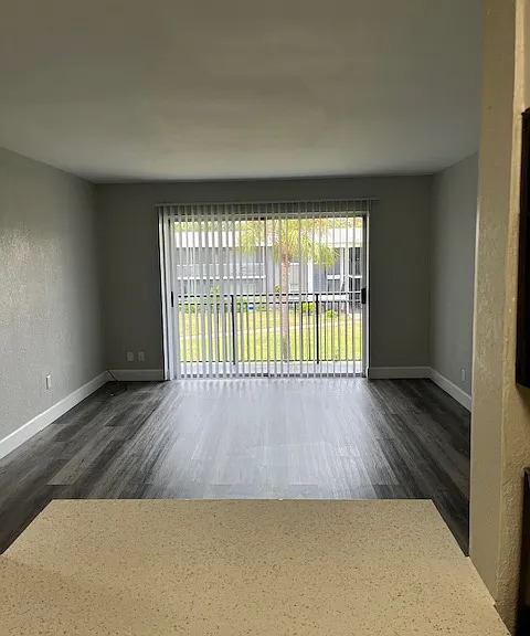 Spring Lake Apartments — Photo 48