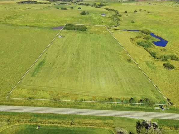 6932 Fm 532, Moulton, TX 77975