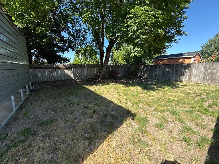2551 23rd Ave SE — Photo 39