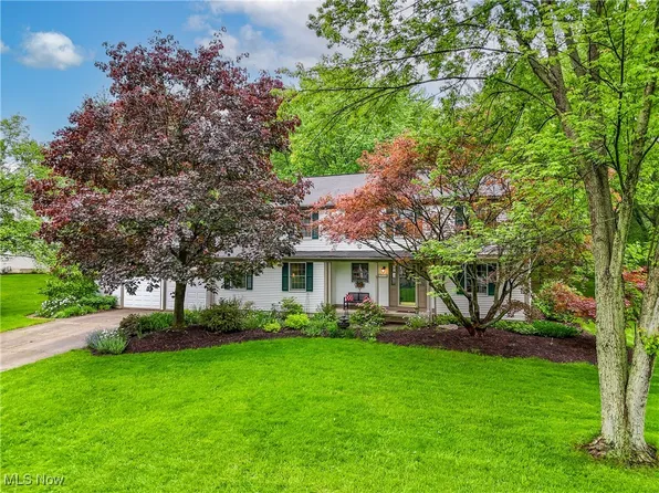 6900 Bauley Dr, Hudson, OH 44236