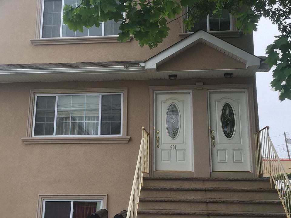 1st image of 601 Villa Ave