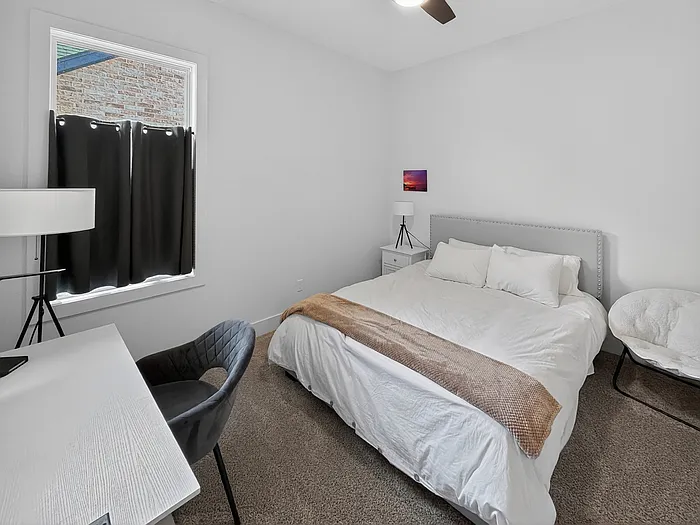 16001 Aparados Way #1 — Photo 27