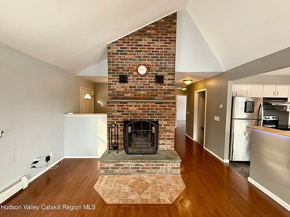 3rd image of 24 Howard Hall Road