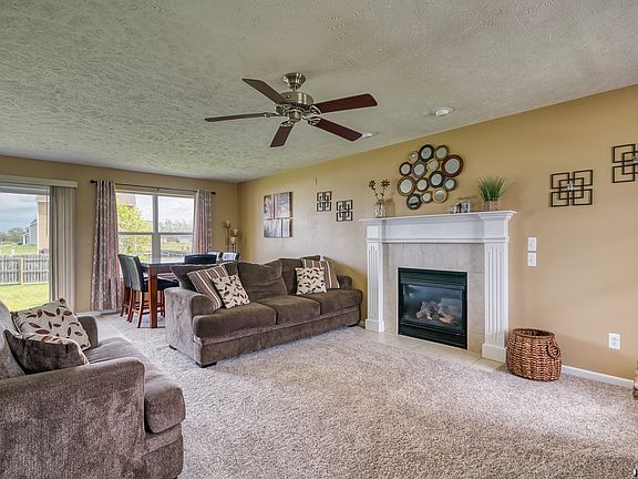 4th image of 644 Sunflower Dr