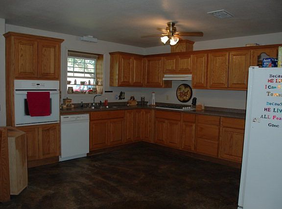 2nd image of 568 N Maxwell Ln