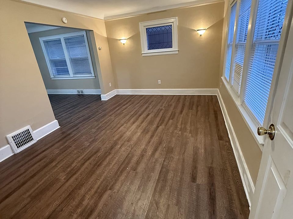 Front Living room