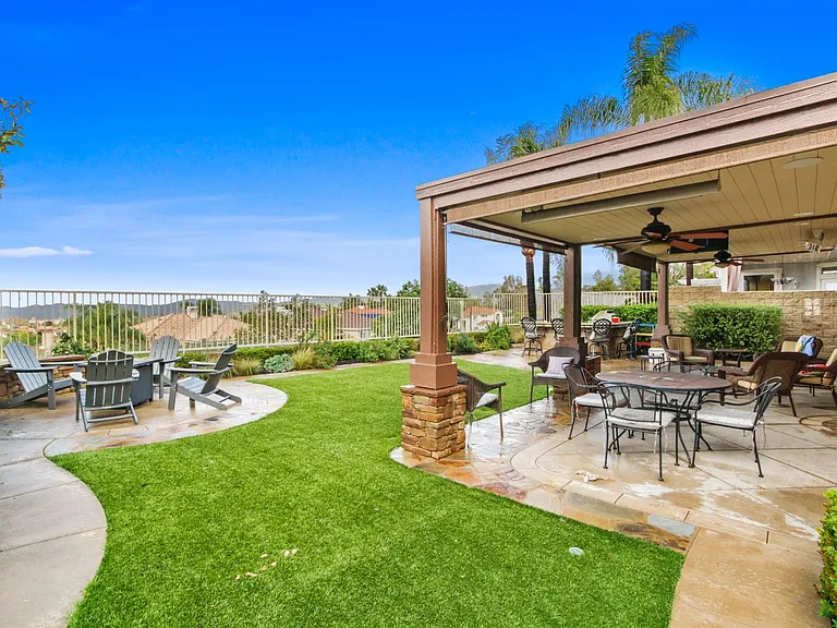 21591 Hummingbird St — Photo 15