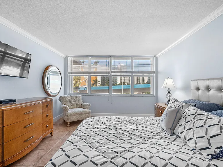 1801 S Ocean Dr #332 — Photo 20