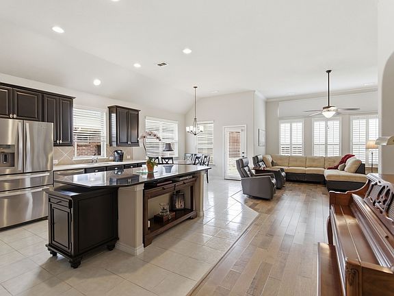 5th image of 616 Caudle Ln
