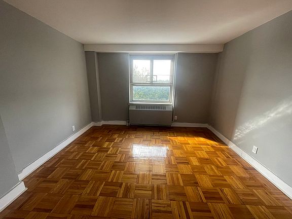 4th image of 47-02 188th St Floor 1