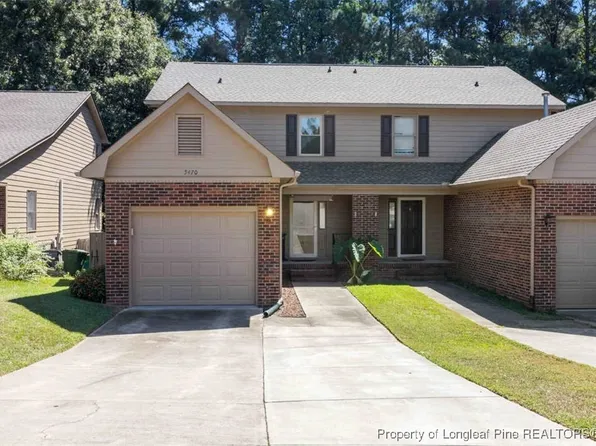 5470 Robmont Dr, Hope Mills, NC 28306