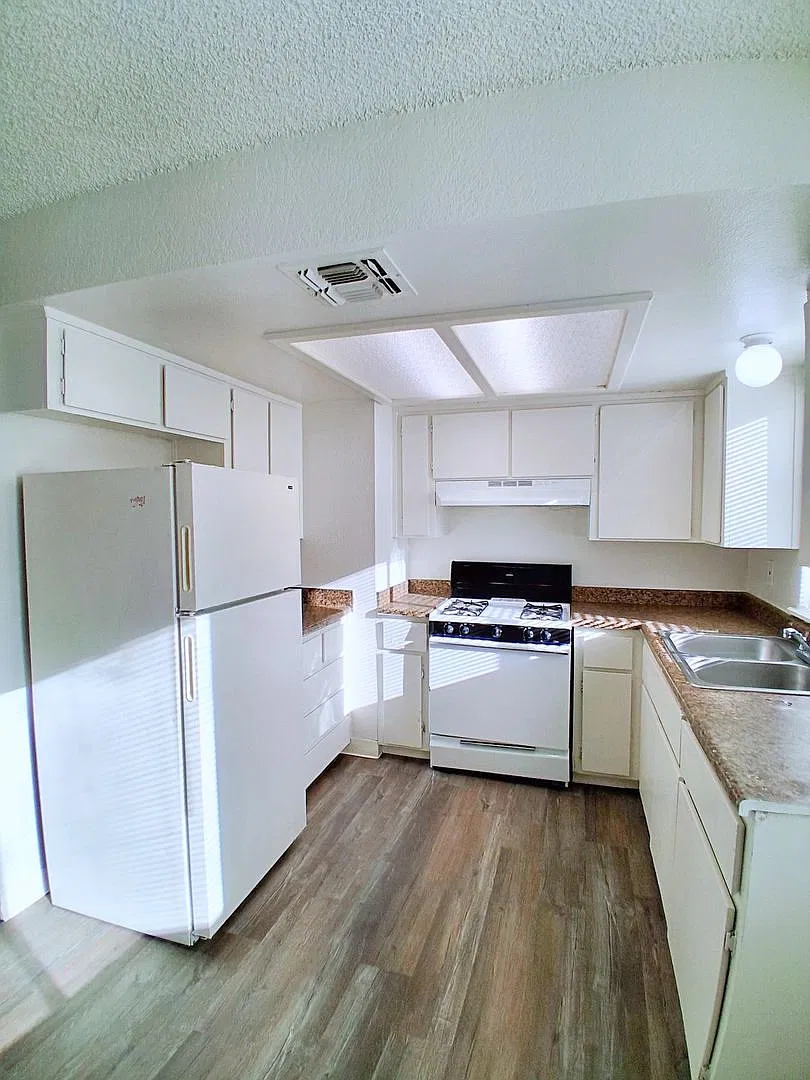 4837 E. Lane Ave. — Photo 2
