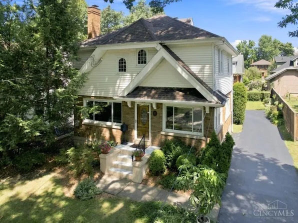 6120 Tulane Rd, Cincinnati, OH 45212