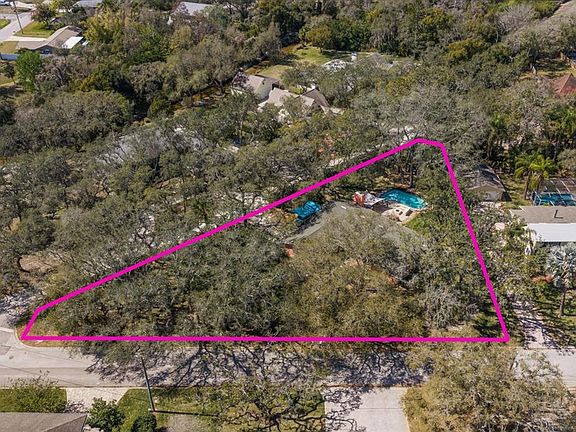 2nd image of 1921 Cardinal Rd