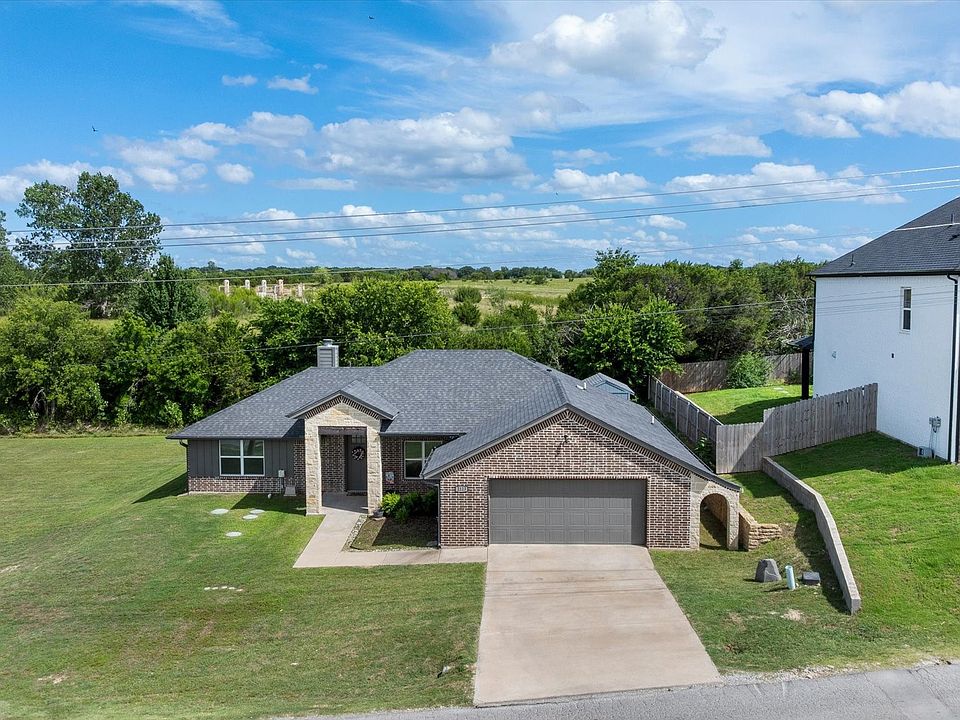 1st image of 2123 Christine Dr