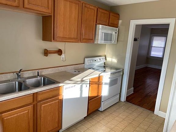 4th image of 1512 Park Dr