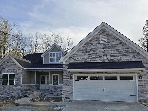 3rd image of 122 Rippling Creek Ln