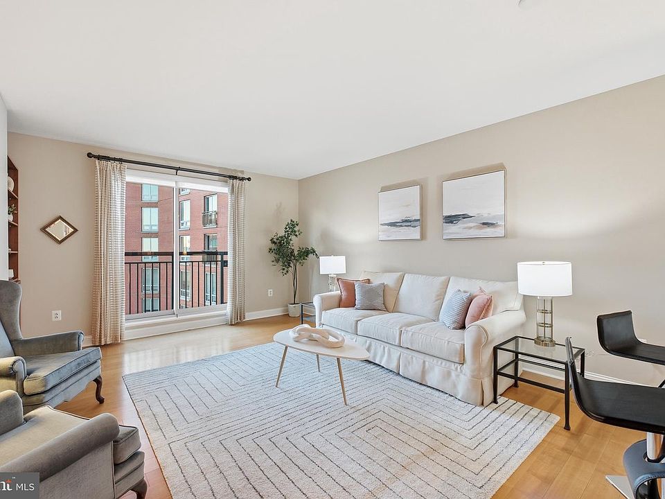 1st image of 2050 Jamieson Ave APT 1005