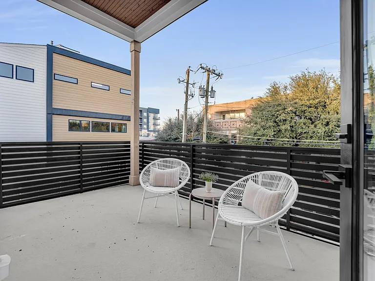 1512 Villars St — Photo 26