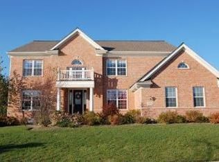 1086 Memory Ln, Lake Zurich, IL 60047