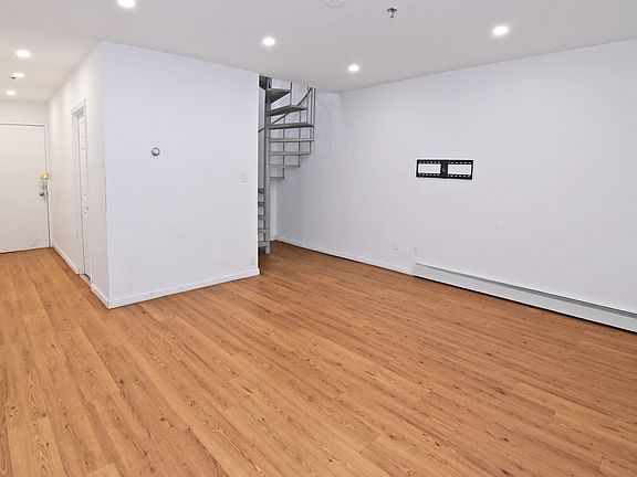 4th image of 87 Attorney St #1F