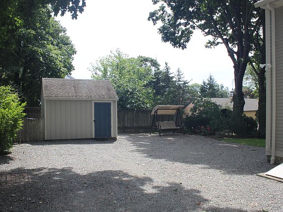 4th image of 55 Church Ln