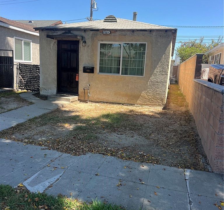1st image of 2114 Cowlin Ave