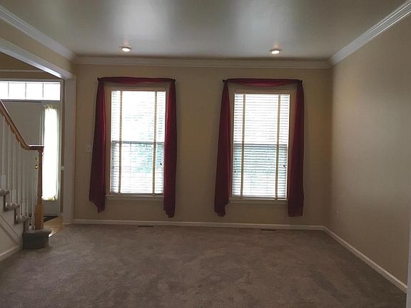 3rd image of 85 Equestrian Dr