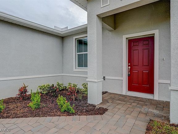 5th image of 1320 NE 17th Ave