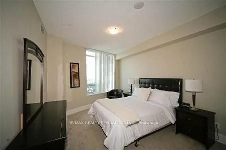 330 Burnhamthorpe Rd W #3207 — Photo 14