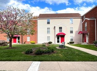 130 Heather Rdg #130, Shelton, CT 06484